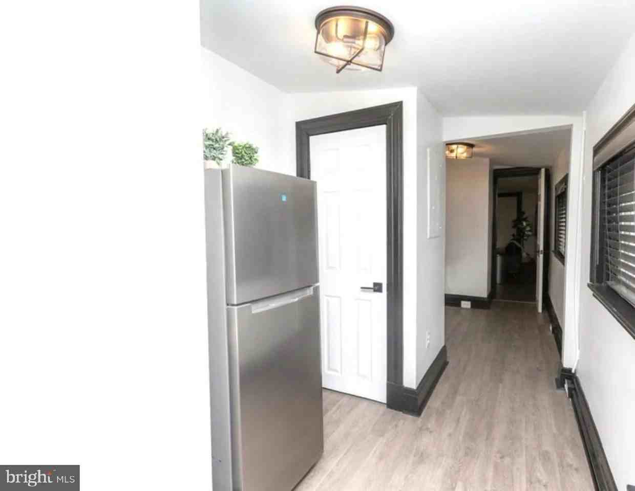 606 Cathedral St #3D - Photo 3 of 9