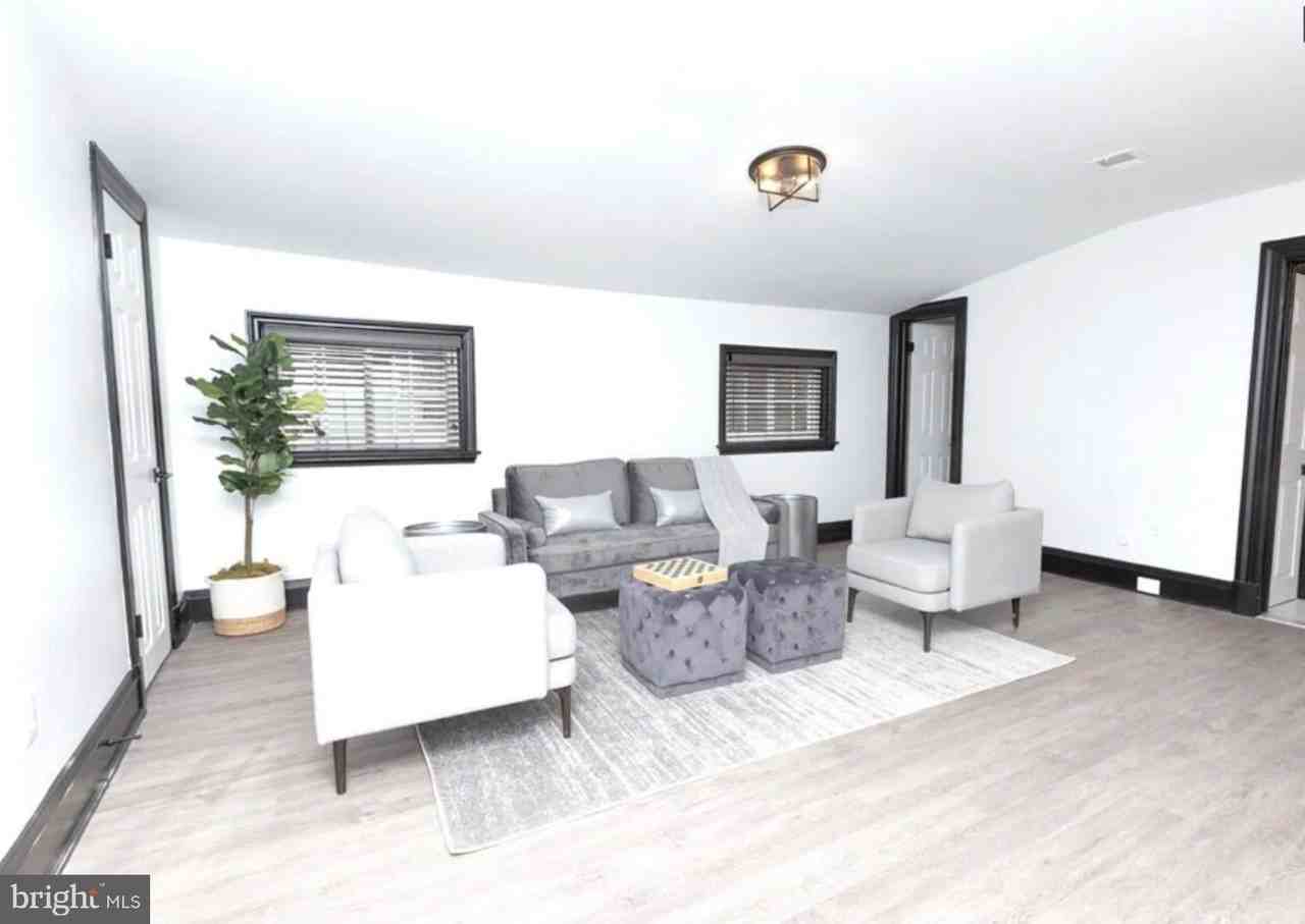 610 Cathedral St #1A - Photo 4 of 8