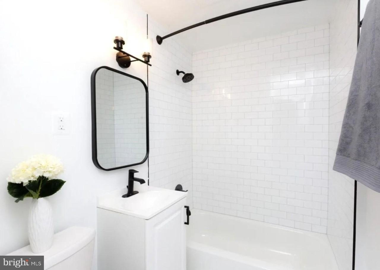 610 Cathedral St #1A - Photo 7 of 8