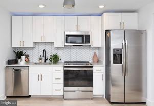 1719 Eastern Ave #2D - Photo 1 of 1