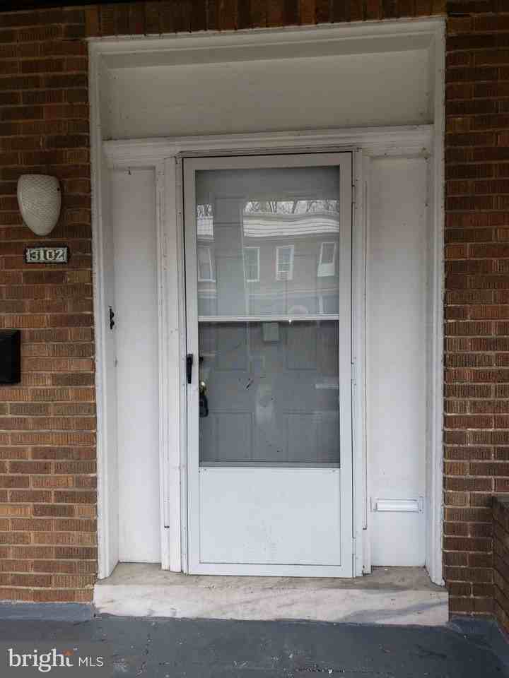 3102 Cliftmont Ave - Photo 2 of 41