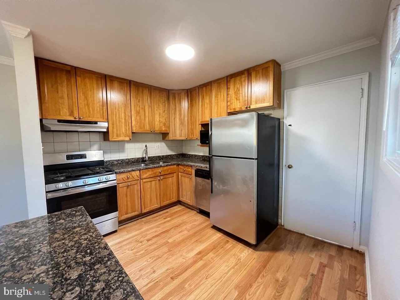 11812 Timber Ln - Photo 2 of 6