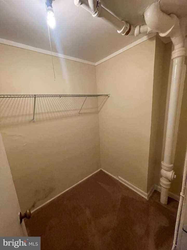 11203 Dodson Ln - Photo 6 of 42