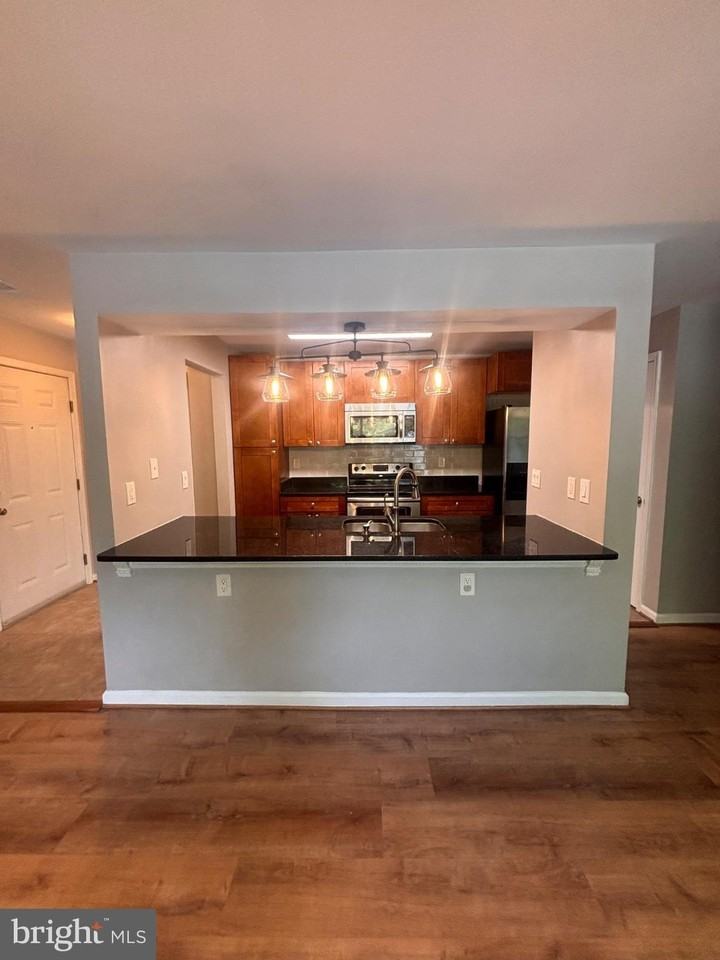 14201 Wolf Creek Pl #6 - Photo 4 of 40