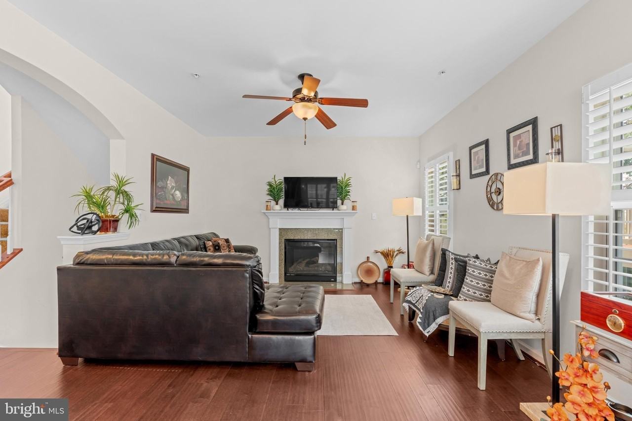 13727 Port Commerce Ct - Photo 6 of 44