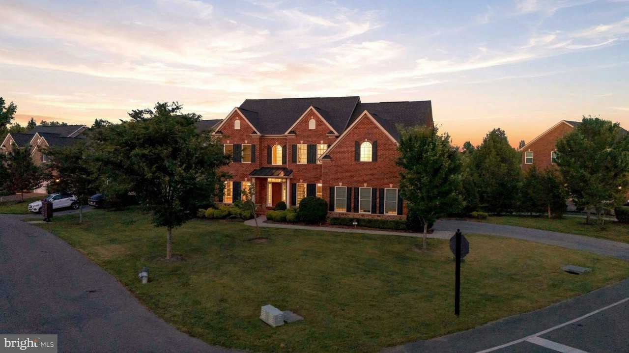 14800 Mary Bowie Pkwy - Photo 2 of 50