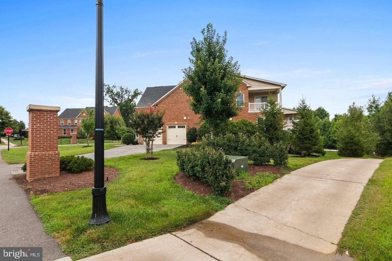 14800 Mary Bowie Pkwy - Photo 3 of 50