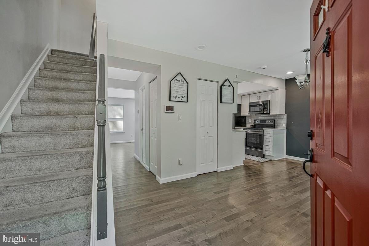 7054 Palamar Turn - Photo 4 of 39