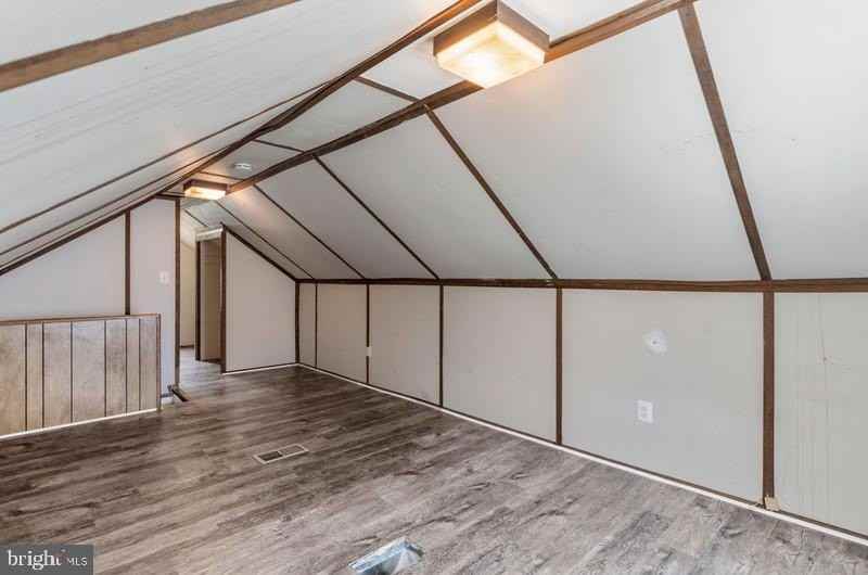 7523 Webster Ln - Photo 4 of 21