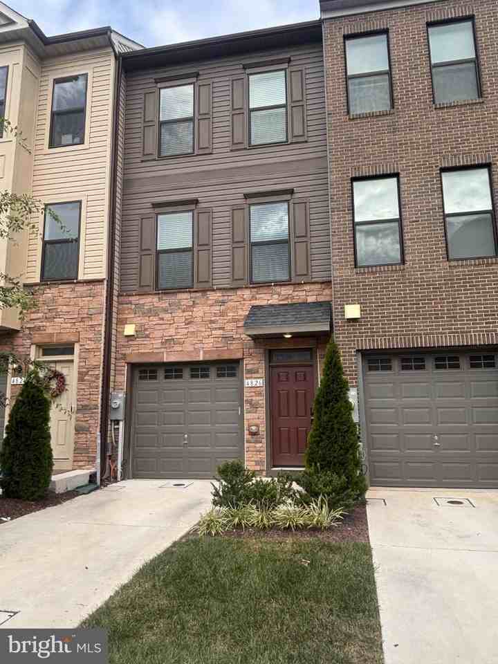 4826 Vista Glen Ln - Photo 2 of 46
