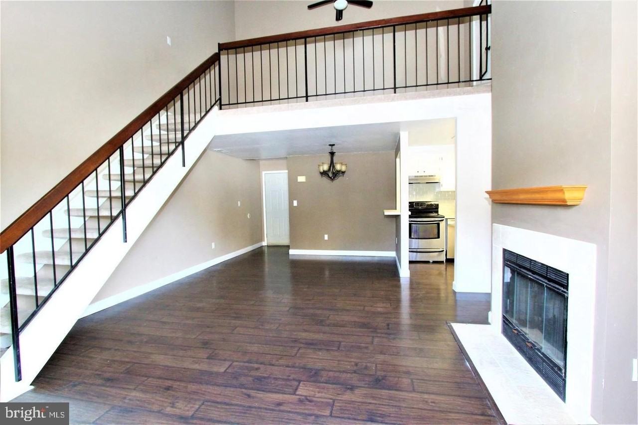 604 Ravens Crest Dr - Photo 3 of 31