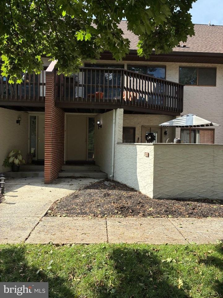 640 Geneva Dr #12 - Photo 2 of 18