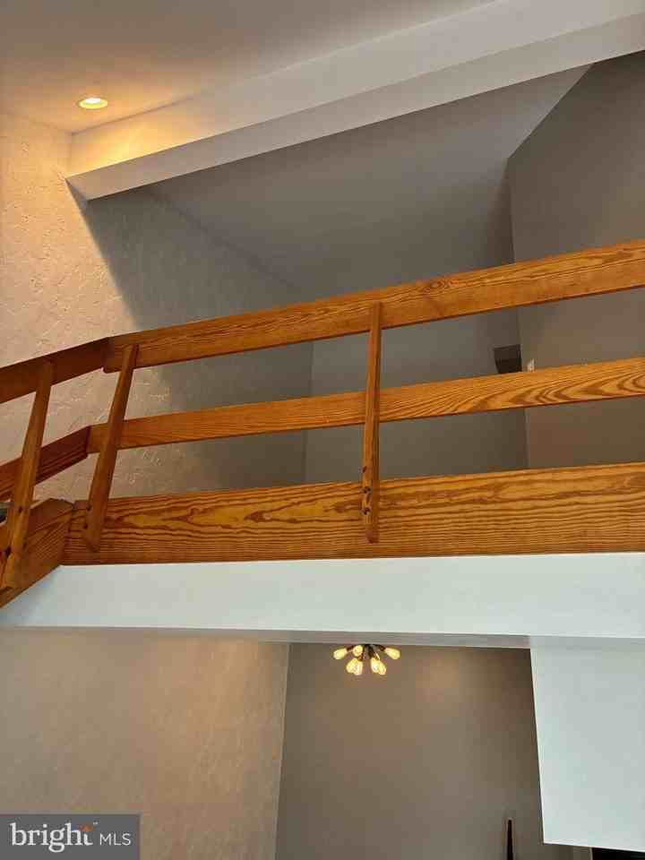 640 Geneva Dr #12 - Photo 5 of 18