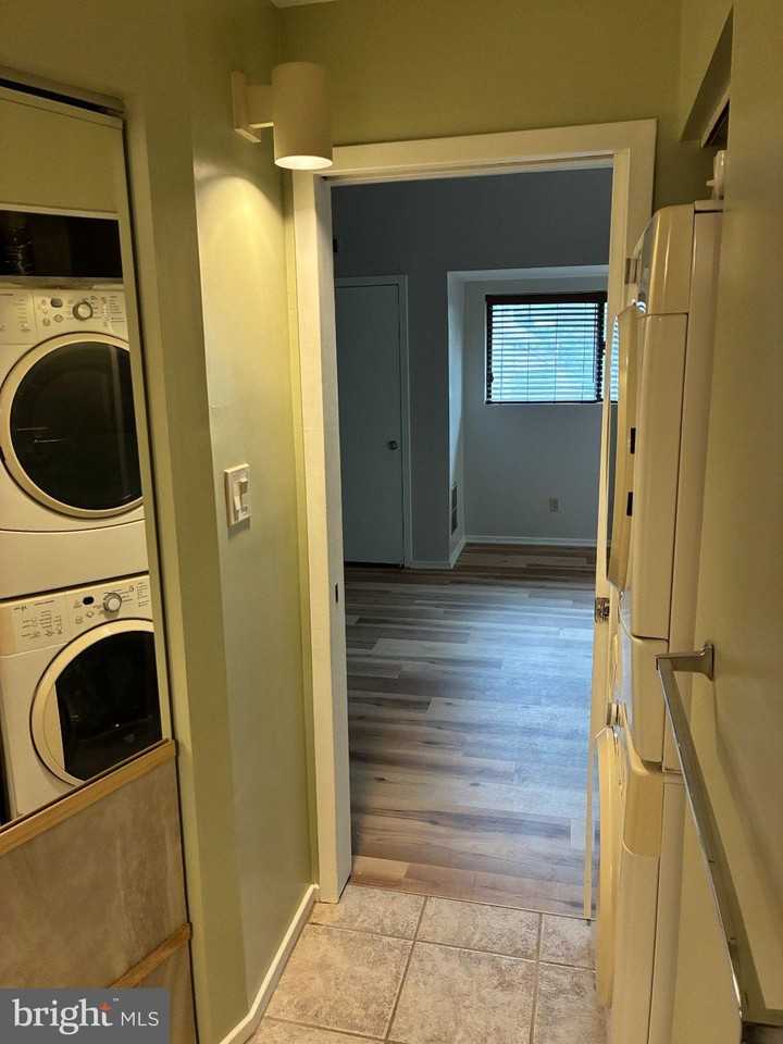 640 Geneva Dr #12 - Photo 7 of 18