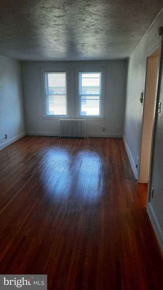 12 S Filbert St #C14 - Photo 4 of 9