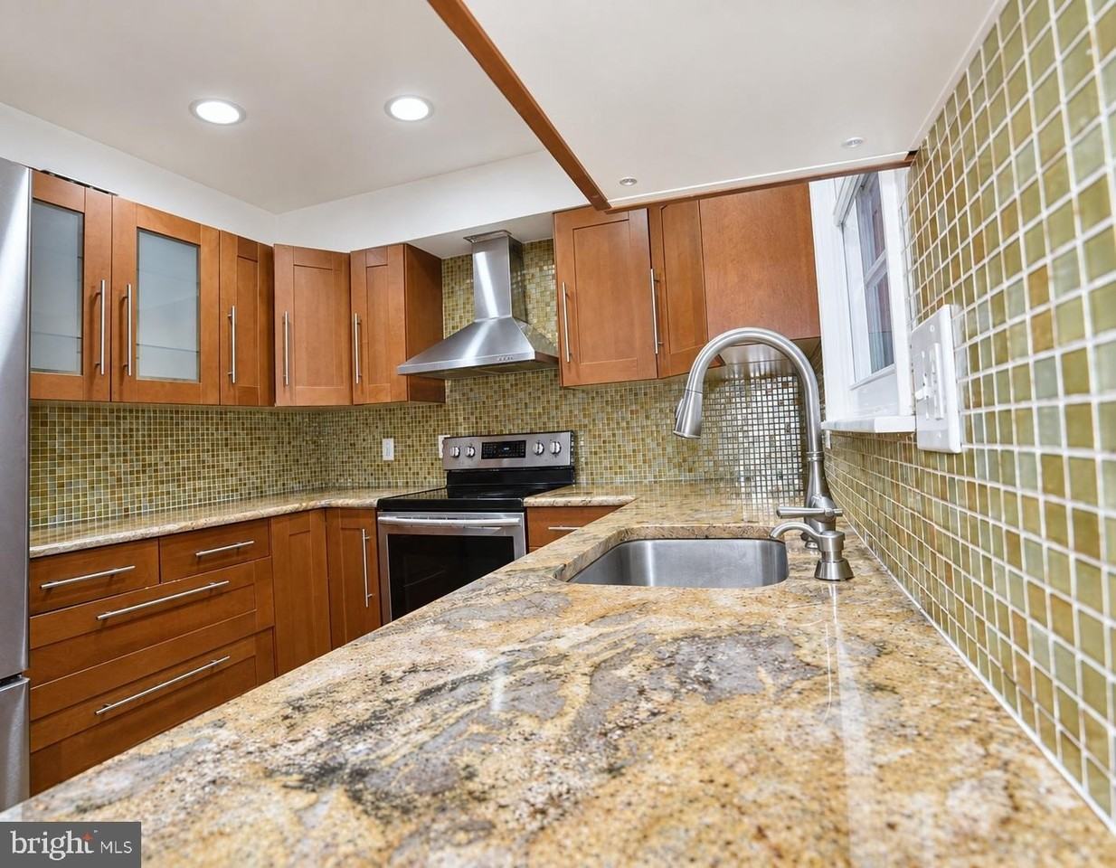 604 Hillary Ct #604 - Photo 7 of 20