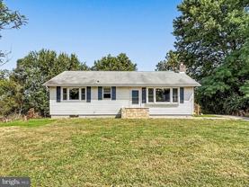 4615 Lincoln Way E - Photo 1 of 1