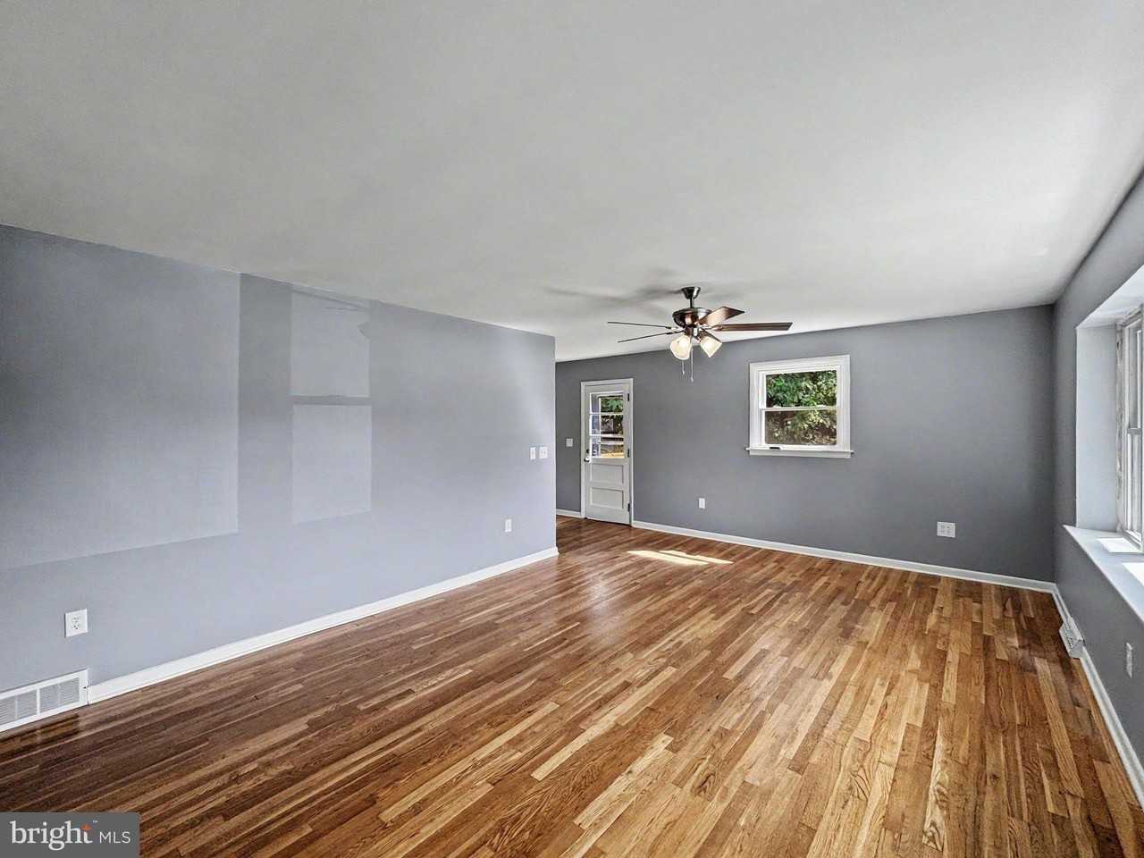 4615 Lincoln Way E - Photo 2 of 20