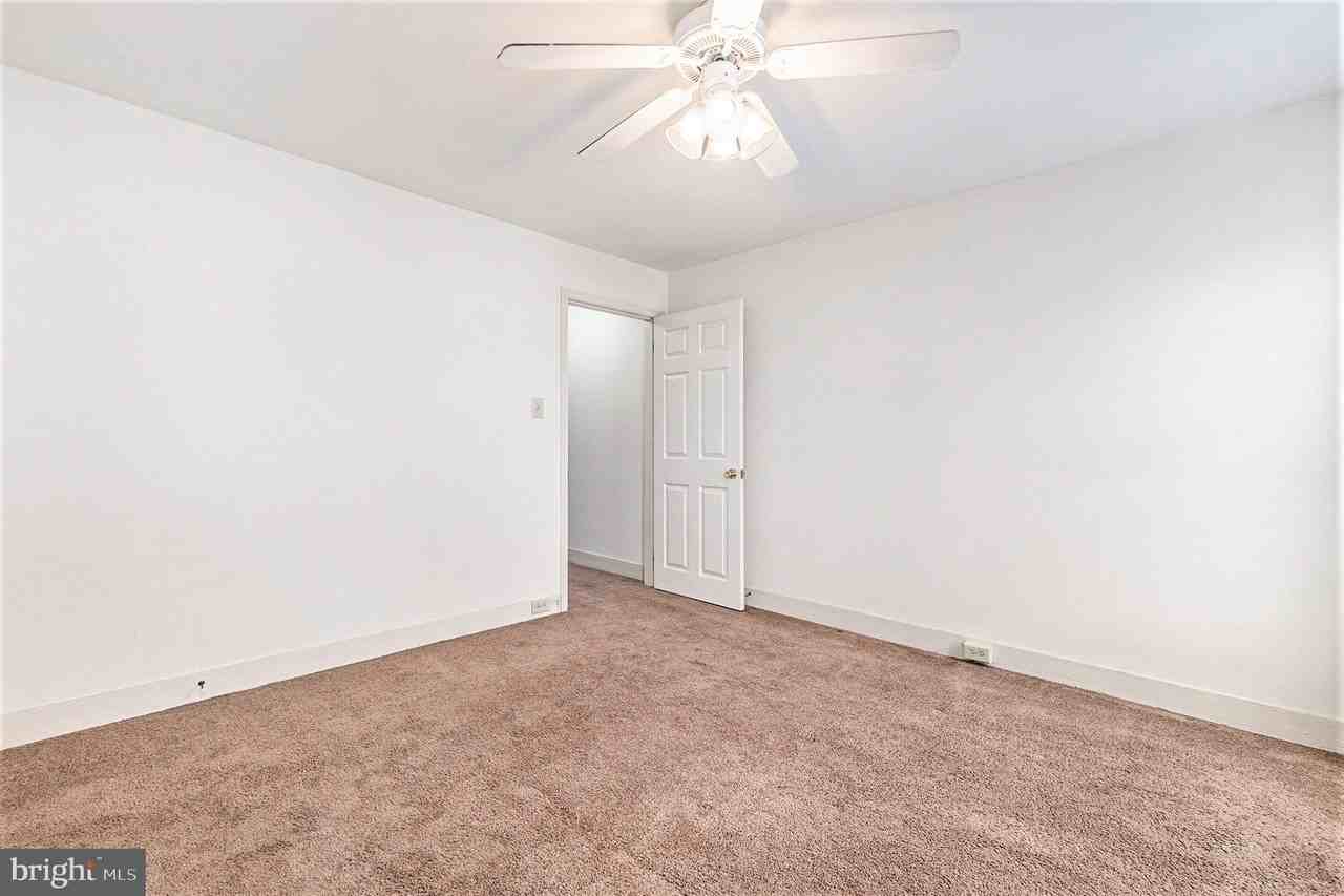 309 E Hector St - Photo 6 of 12