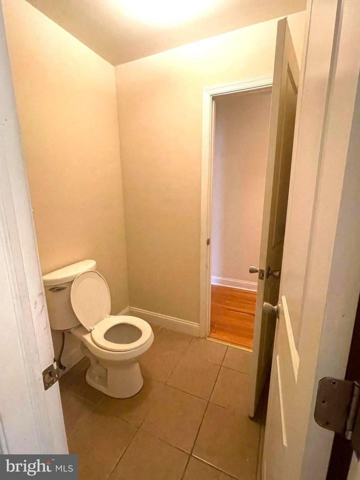 1934 N Gratz St #B - Photo 7 of 13