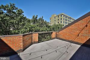featured image of 215 N 23rd St