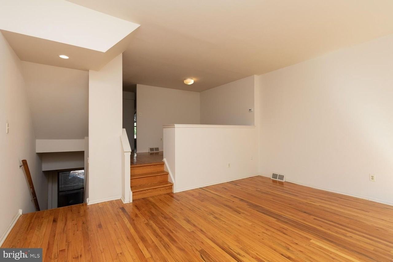 215 N 23rd St - Photo 4 of 28