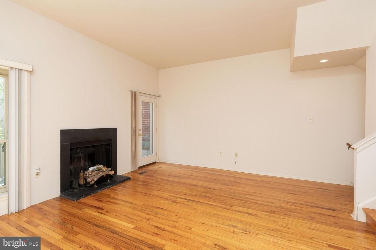 215 N 23rd St - Photo 5 of 28