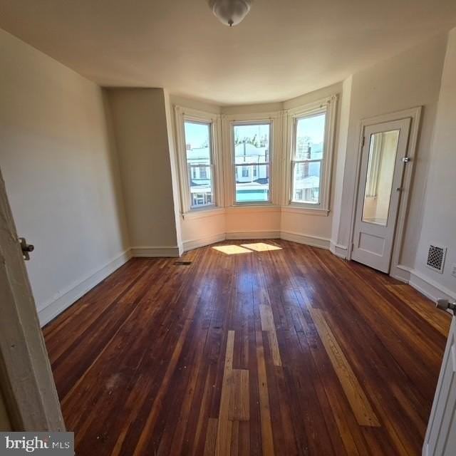 4534 N Smedley St - Photo 5 of 5
