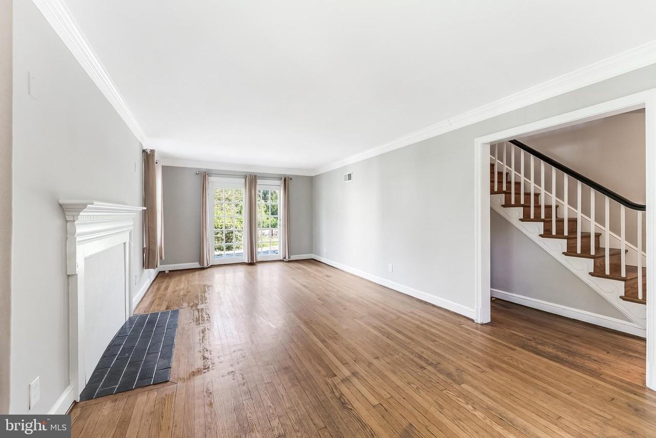 2219 Military Rd - Photo 6 of 26