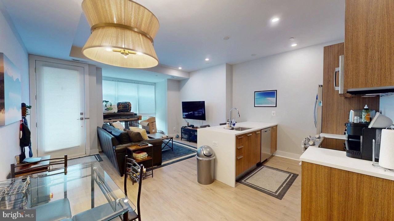 1118 S Highland St #2 - Photo 3 of 11
