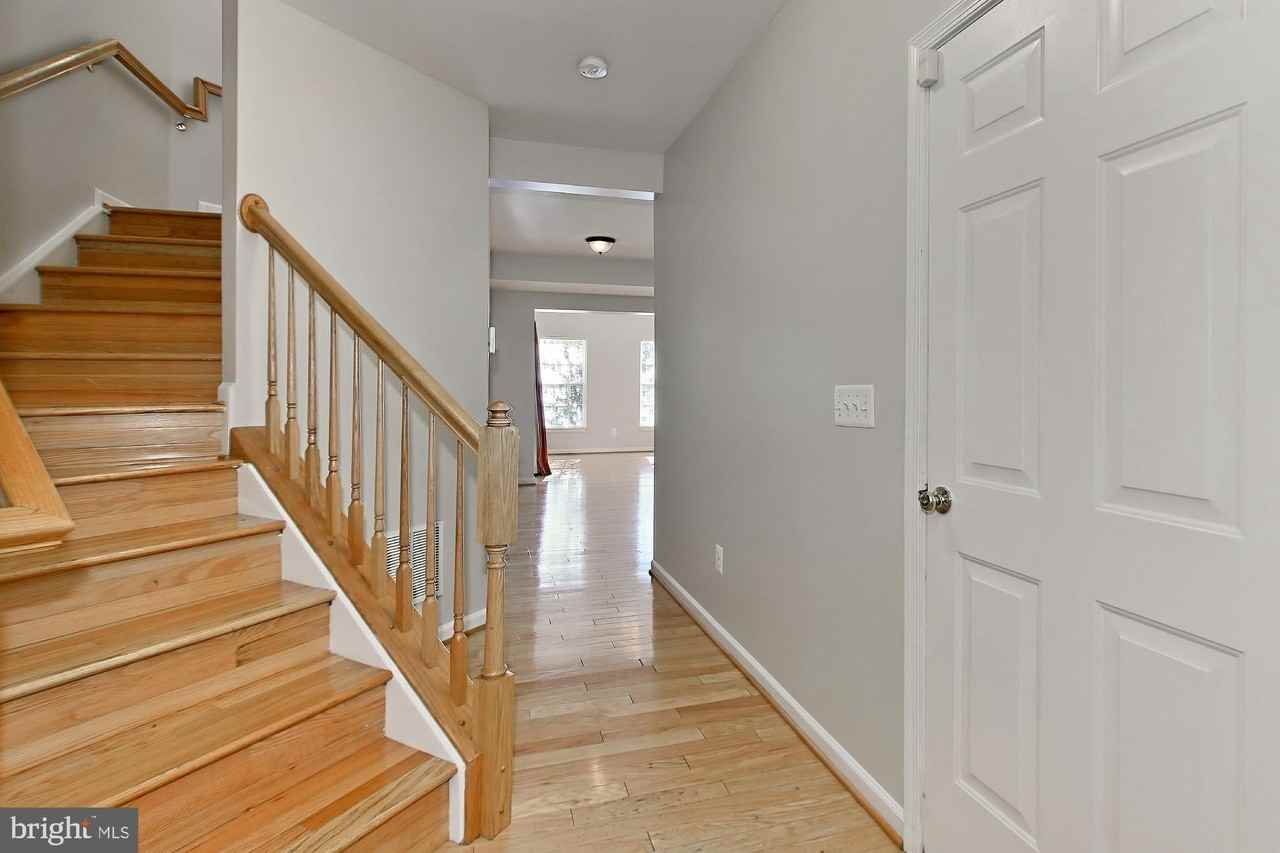 5054 Grimm Dr - Photo 2 of 34