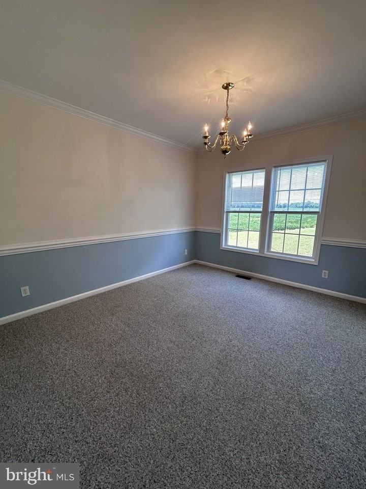 348 Main St - Photo 3 of 16