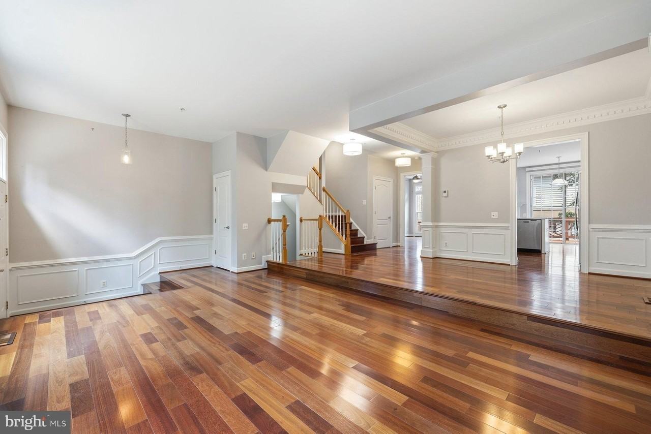 9534 Lagersfield Cir - Photo 7 of 48