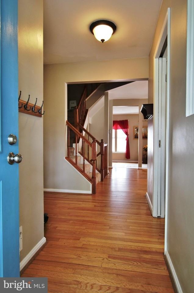 5459 Tillary Ct - Photo 3 of 23