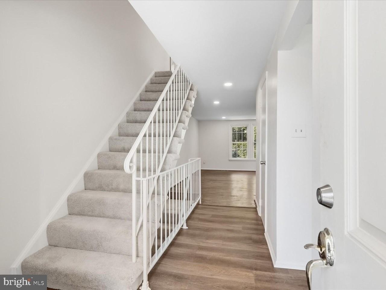 14314 Watery Mountain Ct - Photo 5 of 48