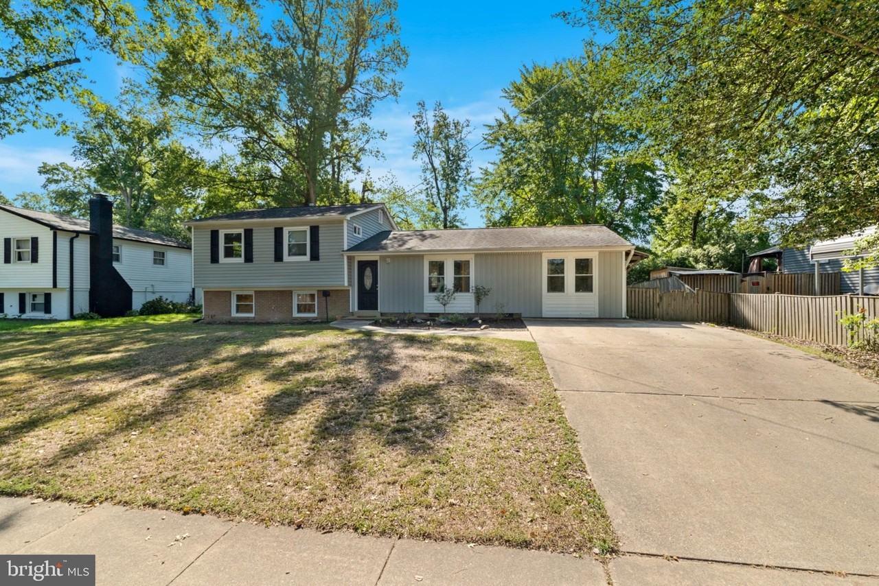 4105 Fielding St - Photo 2 of 34