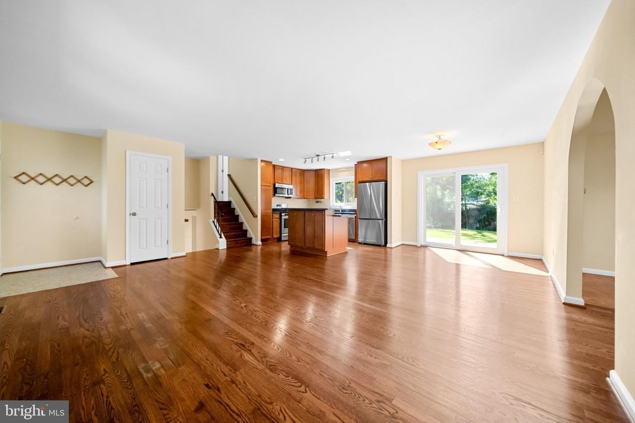 4105 Fielding St - Photo 3 of 34