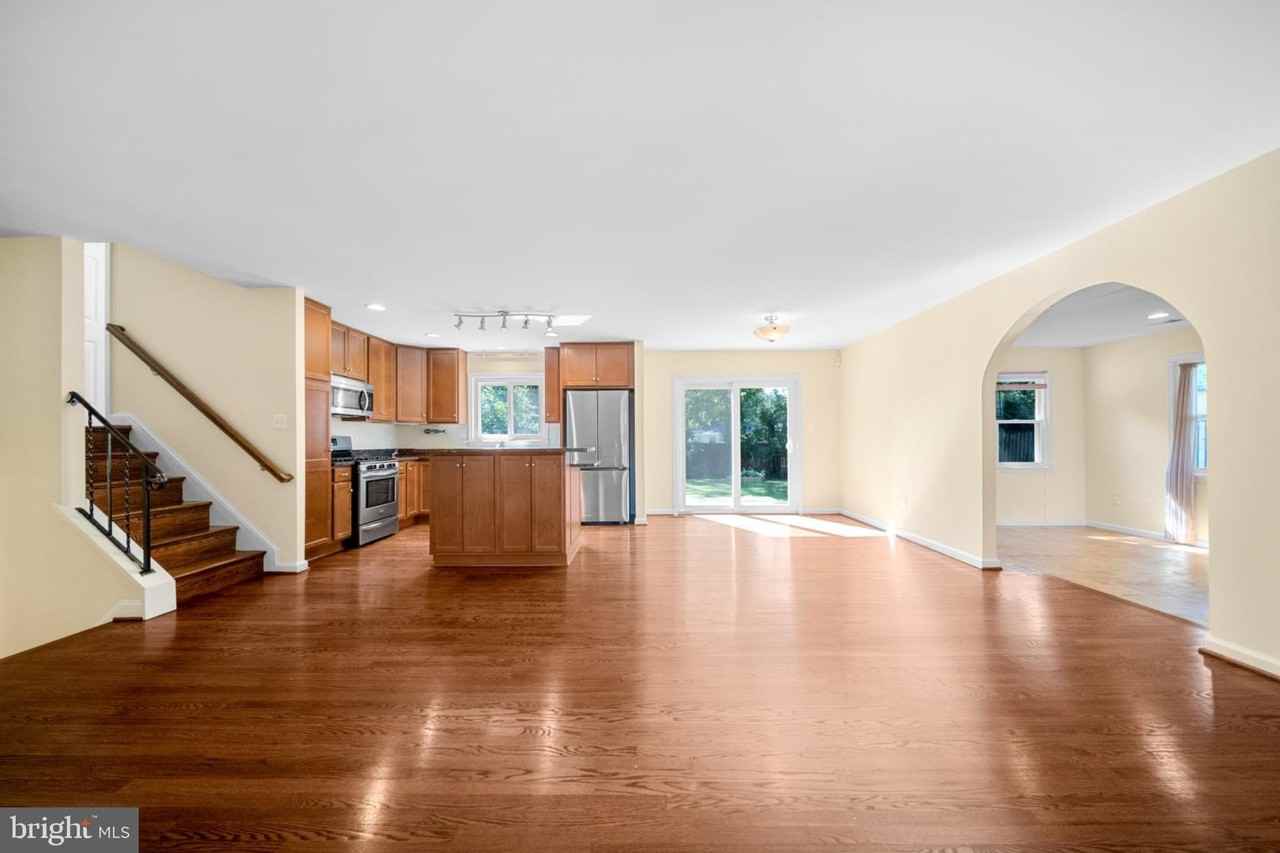 4105 Fielding St - Photo 4 of 34