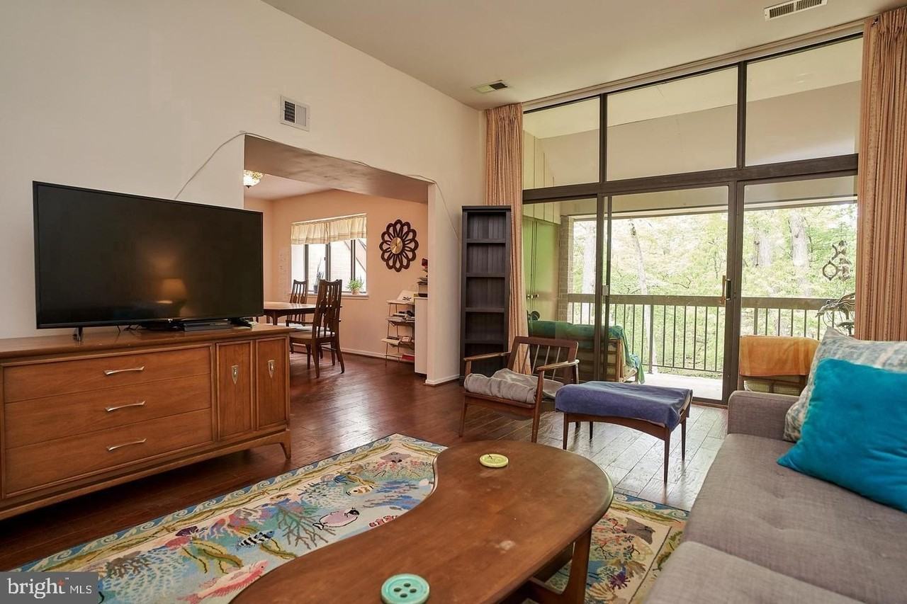 1650 Parkcrest Cir #300 - Photo 2 of 19