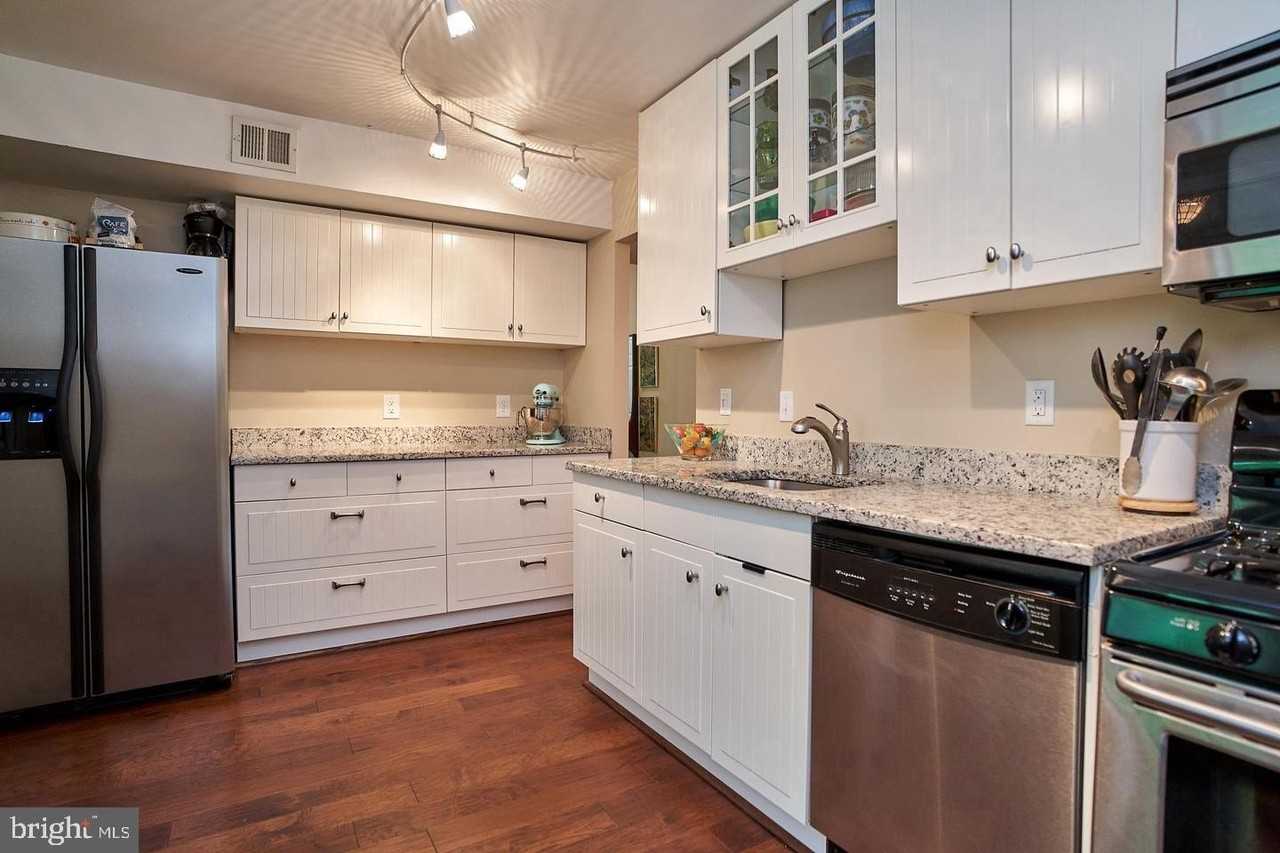 1650 Parkcrest Cir #300 - Photo 7 of 19