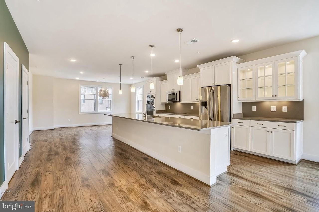 20569 Milbridge Ter - Photo 3 of 36