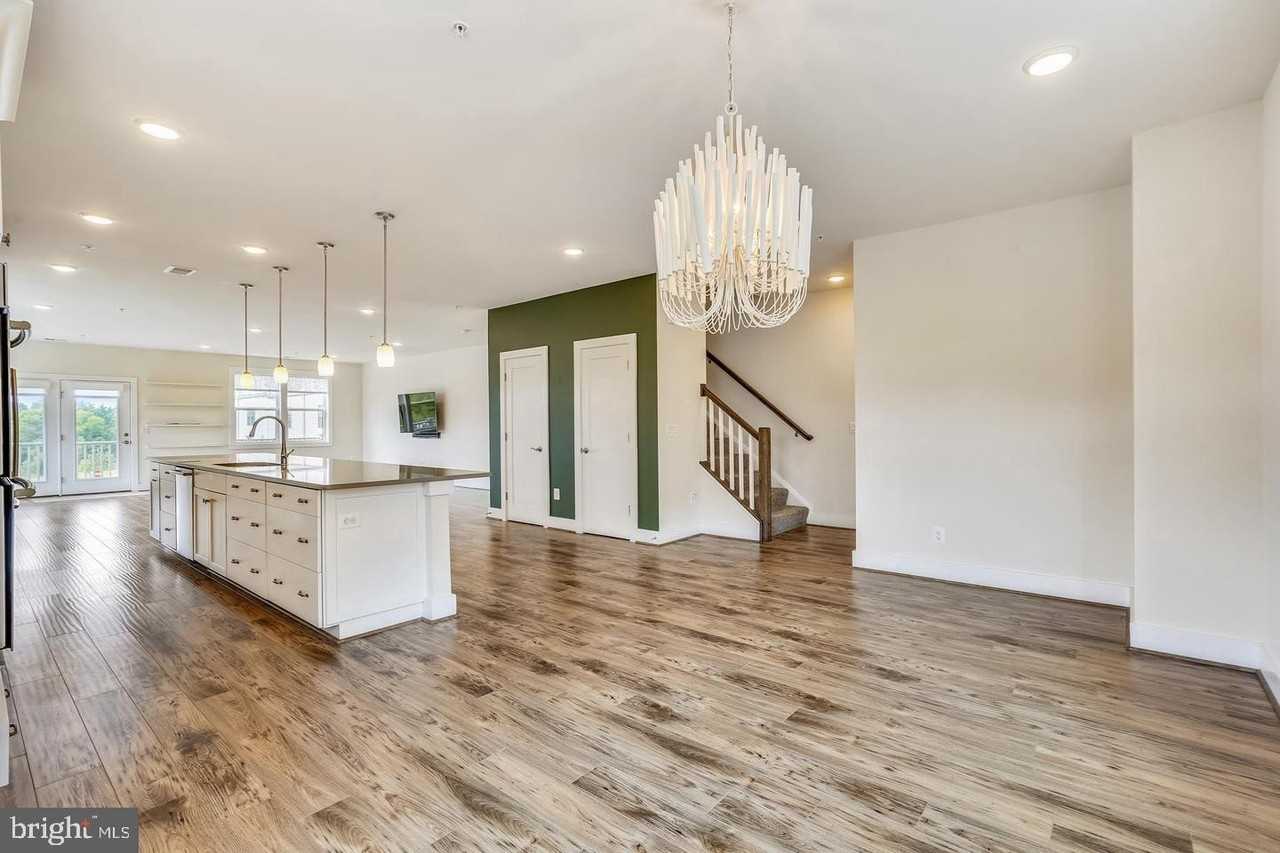 20569 Milbridge Ter - Photo 6 of 36