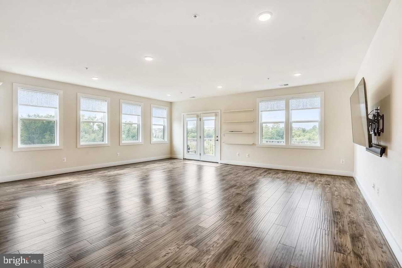 20569 Milbridge Ter - Photo 7 of 36