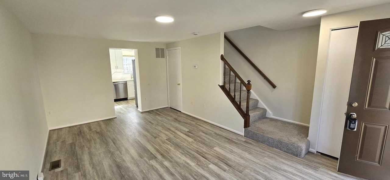 15 Asbury Way - Photo 2 of 19