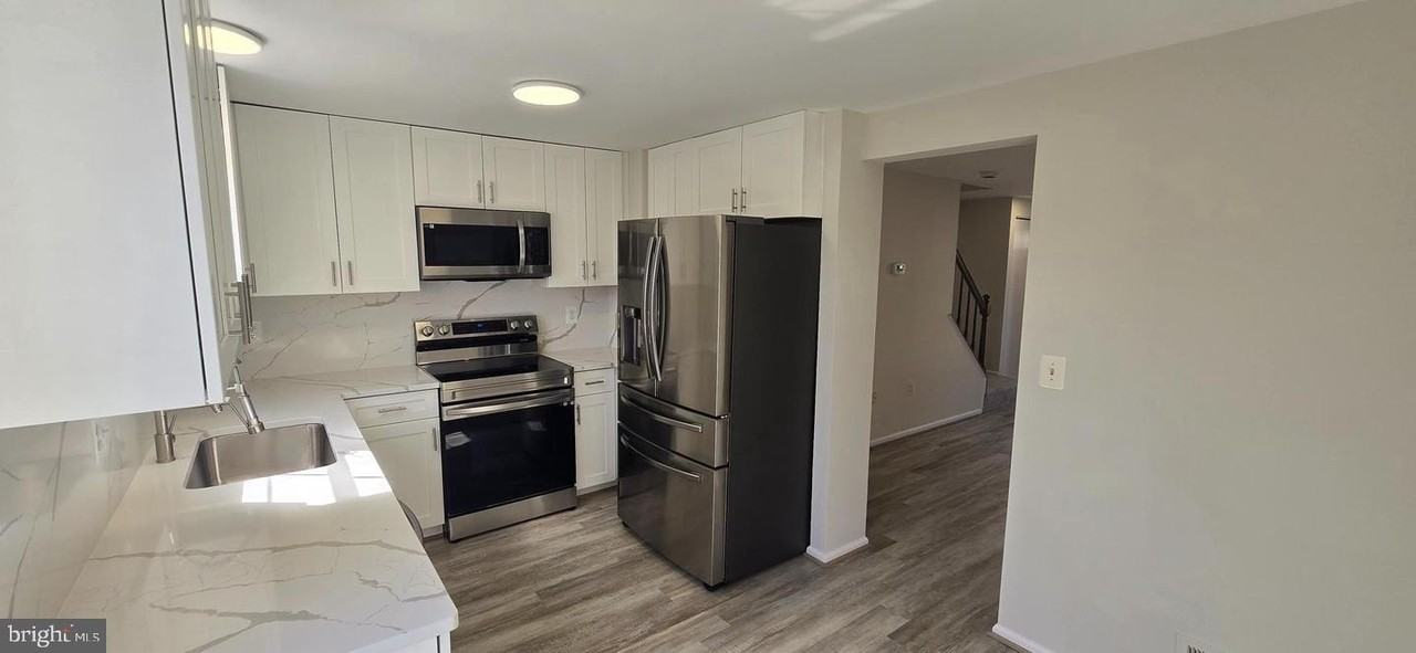 15 Asbury Way - Photo 7 of 19