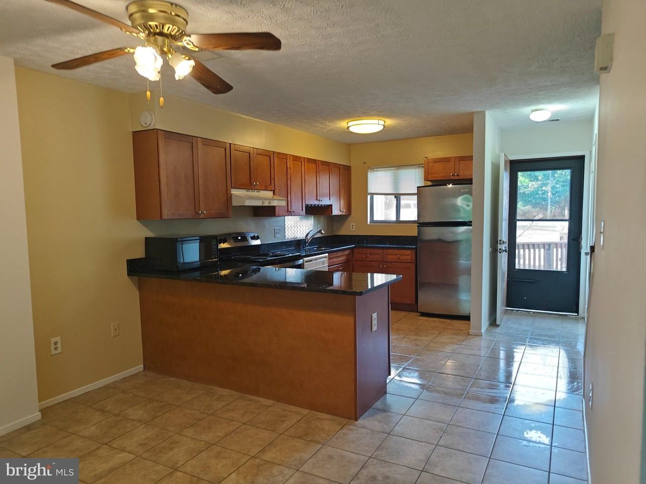 15245 Coachman Ter - Photo 5 of 20