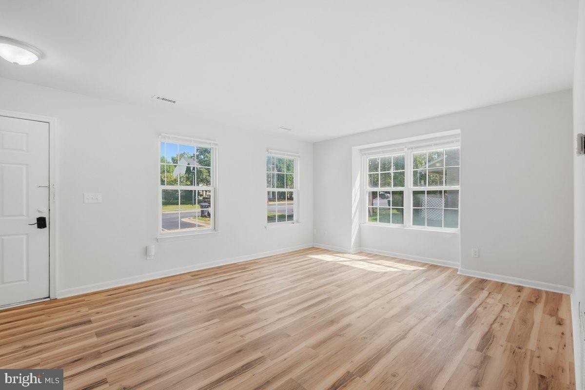 9918 Matti Hill Ct - Photo 6 of 31