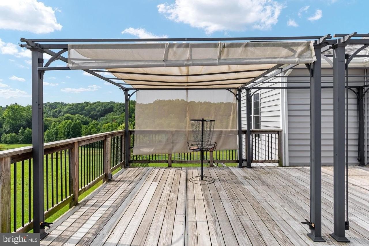 250 Lerose Dr - Photo 3 of 16