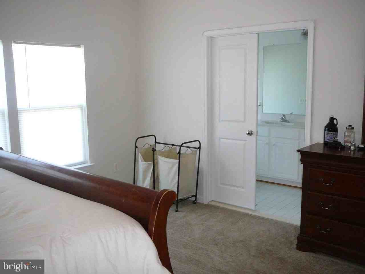38 Pike Pl - Photo 7 of 31