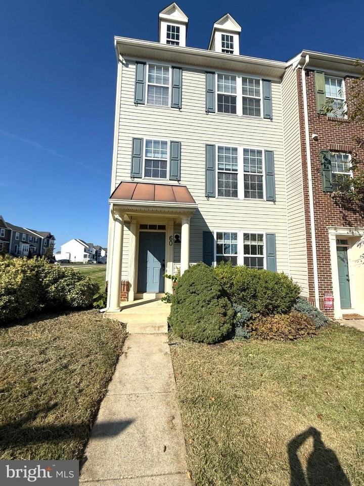 60 Deerbrook Dr - Photo 6 of 32